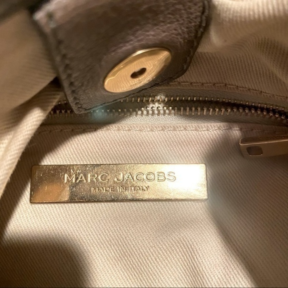 Authentic Marc Jacobs - Picture 10 of 16
